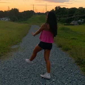 Meet your Posher, Maya